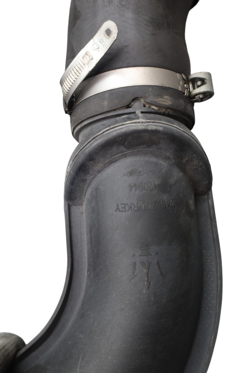 Load image into Gallery viewer, 14-17 Maserati Ghibli Air Inlet Intake Duct Tube Hose Assembly 670003620 Oem