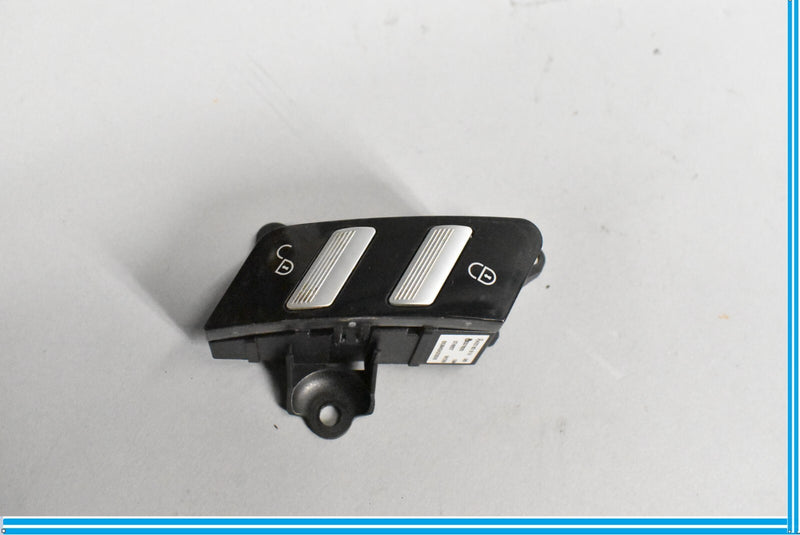 Load image into Gallery viewer, 07-14 Mercedes S550 CL550 W221 Front Left Door Lock Unlock Button Switch Oem