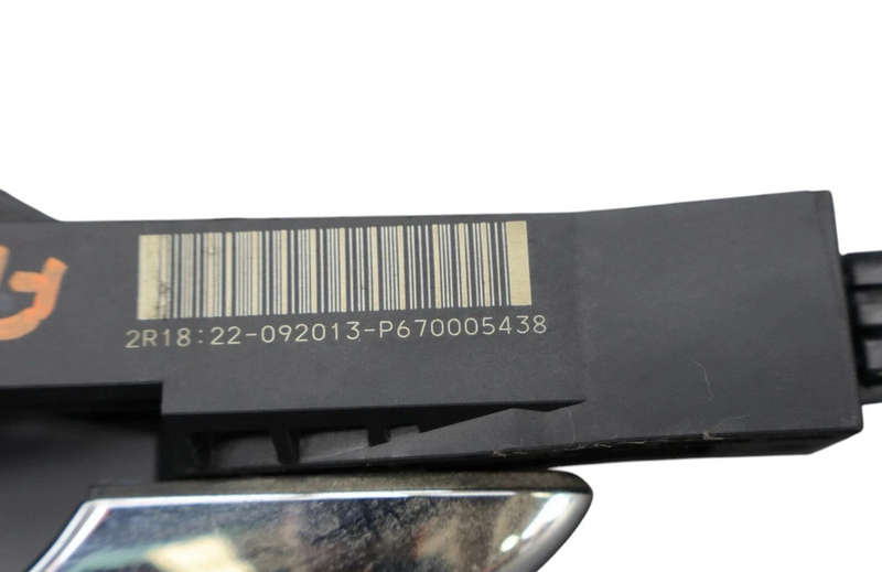 Load image into Gallery viewer, 14-21 Maserati Ghibli Front Right Side Exterior Door Handle 670005438 Oem