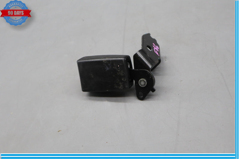Load image into Gallery viewer, 10-17 Mercedes W204 C250 Rear Left Side Seatbelt Seat Belt Buckle End Oem