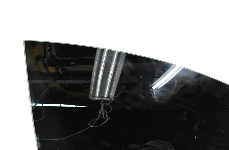Load image into Gallery viewer, 14-18 Mercedes CLA250 Front Right Passenger Side Door Window Auto Glass Oem