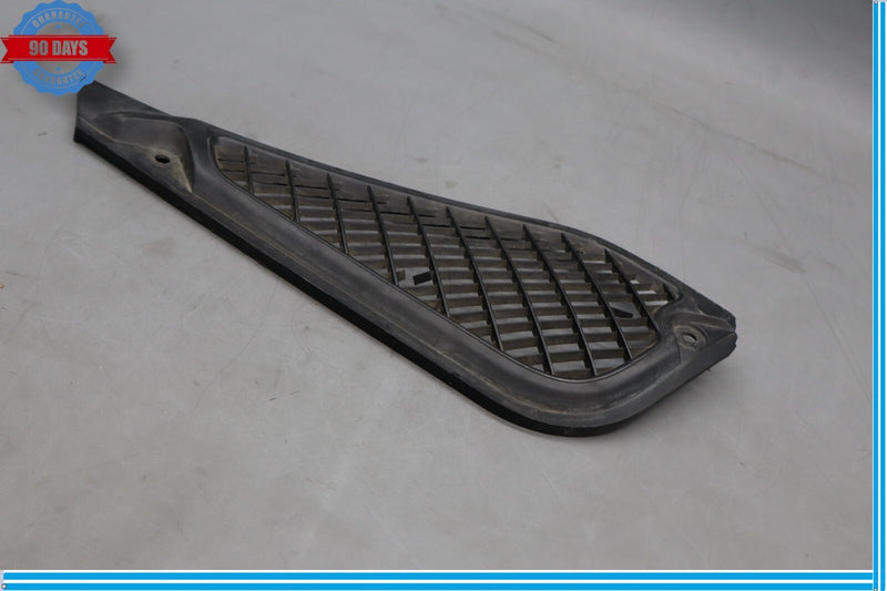 Load image into Gallery viewer, 10-16 Porsche Panamera 970 Front Right Windshield Cowl Grille Cover Trim Oem