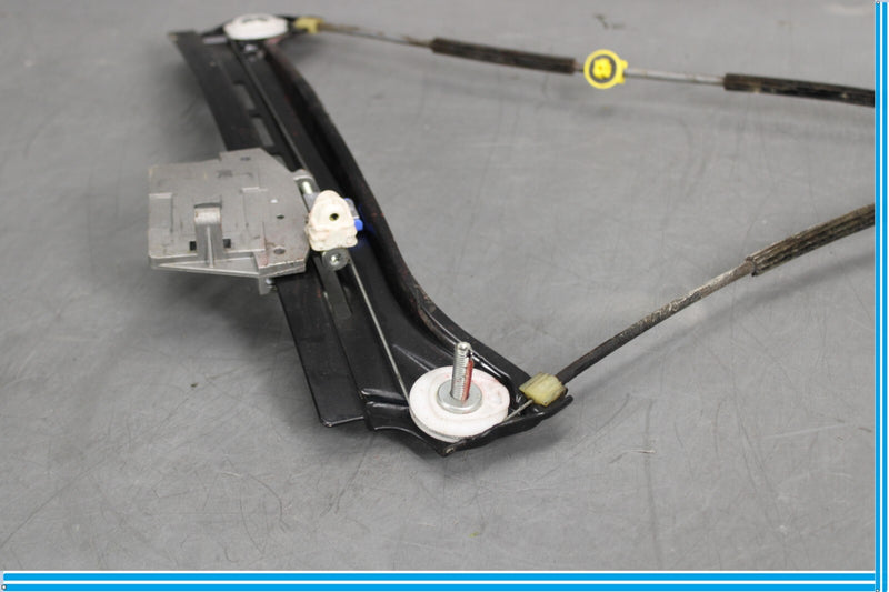 Load image into Gallery viewer, 10-17 Mercedes E350 E550 W207 Coupe Front Left Door Window Regulator Oem