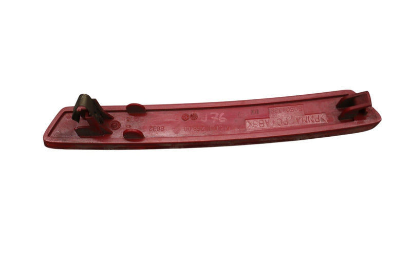 Load image into Gallery viewer, 14-17 Maserati Ghibli M157 Rear Right Side Marker Reflector Lamp 50504339 Oem