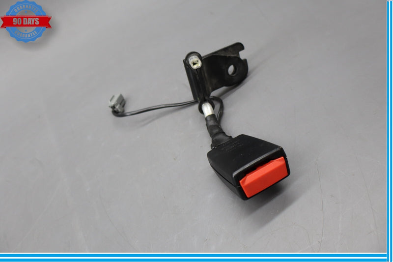 Load image into Gallery viewer, 10-15 Jaguar XJ XJL X351 Rear Right Side Passenger Seat Belt Seatbelt Buckle Oem