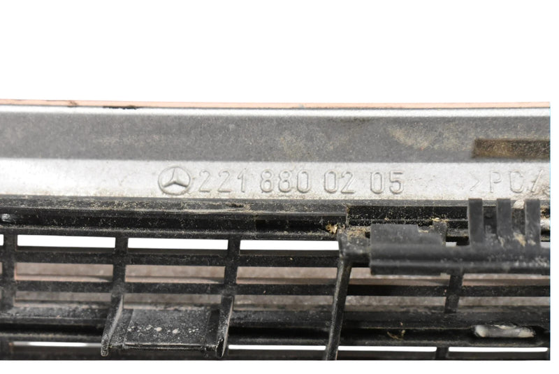 Load image into Gallery viewer, 07-13 Mercedes S550 S600 Front Right Passenger Side Hood Vent Grill Grille OEM