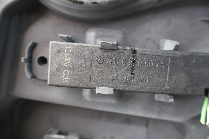 Load image into Gallery viewer, 12-15 Mercedes GL450 ML500 Rear Right Side Window Regulator Panel Oem