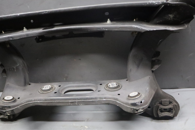 Load image into Gallery viewer, 10-18 Mercedes W212 E350 CLS400 CLS550 Rear Subframe Sub Frame Crossmember Oem