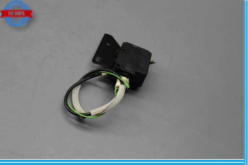 Load image into Gallery viewer, 04-10 BMW 645Ci Convertible Fuel Gas Tank Flap Door Lock Actuator w/Cable Oem