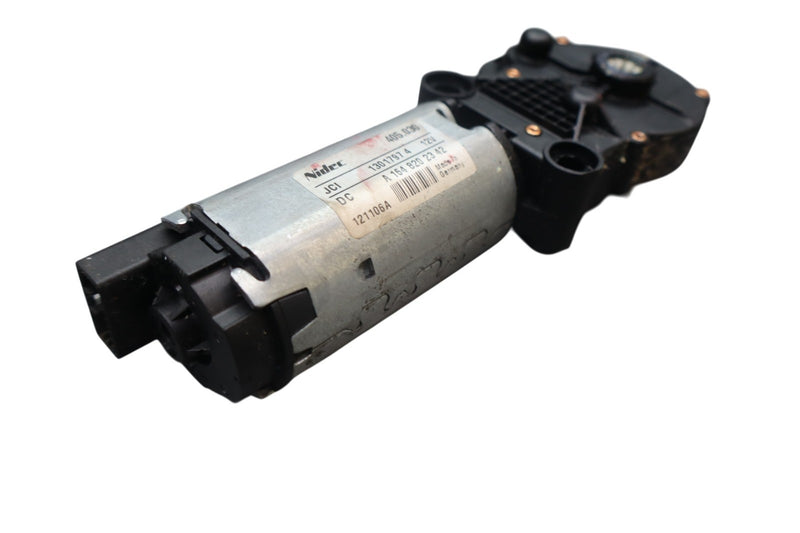 Load image into Gallery viewer, 07-19 Mercedes X164 GL550 3rd Third Row Rear Left Seat Motor A1648202342 Oem