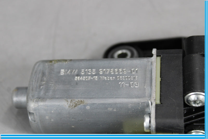 Load image into Gallery viewer, 09-15 BMW 750Li Rear Left Driver Side Door Window Sun Privacy Shade Motor Oem