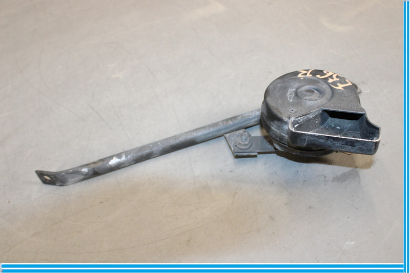 Load image into Gallery viewer, 03-06 Mercedes SL500 SL600 Right High Tone Signal Alarm Siren Horn Bosch Oem