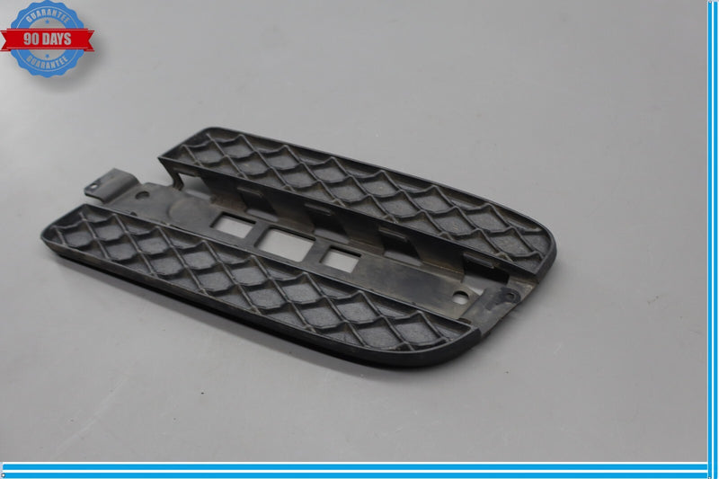 Load image into Gallery viewer, 07-12 Mercedes GL450 GL320 Right Side Fog Light Lamp Bumper Grille Grill Oem