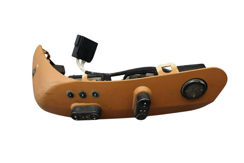 Load image into Gallery viewer, 03-13 Maserati Quattroporte M139 Front Left Side Seat Control Memory Switch OEM