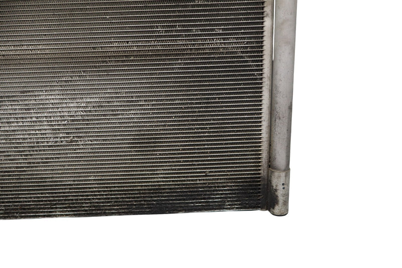 Load image into Gallery viewer, 09-15 BMW 750Li 750i xDrive AC A/C Air Conditioning Condenser 64509149390 Oem