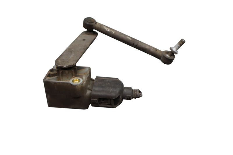 Load image into Gallery viewer, 14-20 Maserati Ghibli Height Level Control Sensor 670003051 Oem