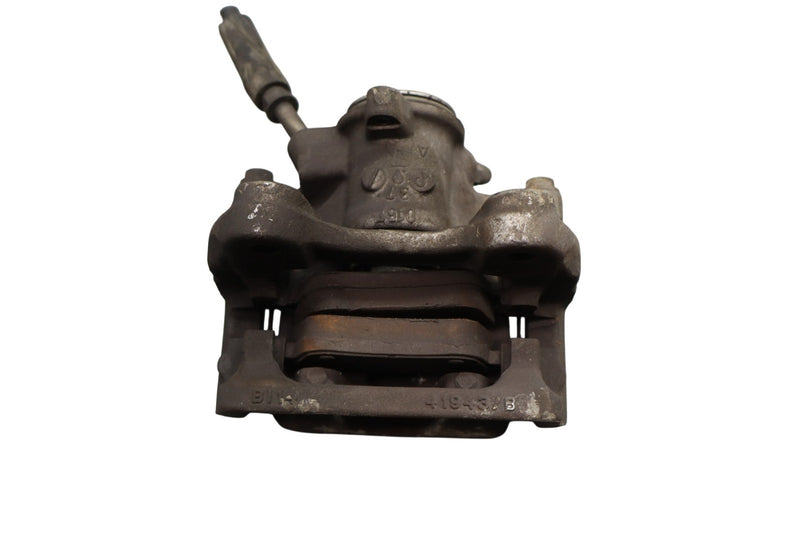 Load image into Gallery viewer, 14-23 Mercedes B250e CLA250 Rear Right & Left Brake Calipers Bracket Set Oem