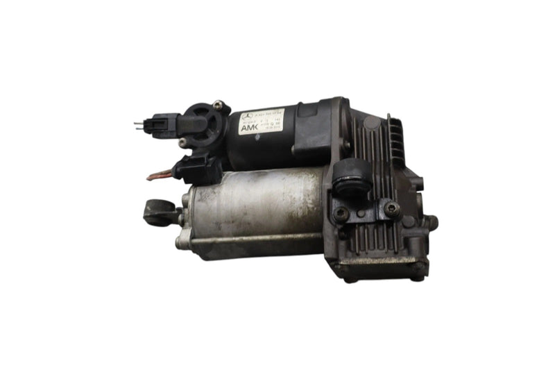 Load image into Gallery viewer, 07-14 Mercedes W221 CL550 S550 Airmatic Air Suspension Compressor Pump Black Oem