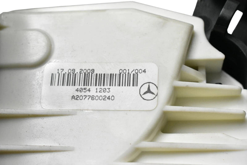 Load image into Gallery viewer, 10-17 Mercedes E550 E400 Front Right Passenger Side Door Lock Latch Actuator Oem