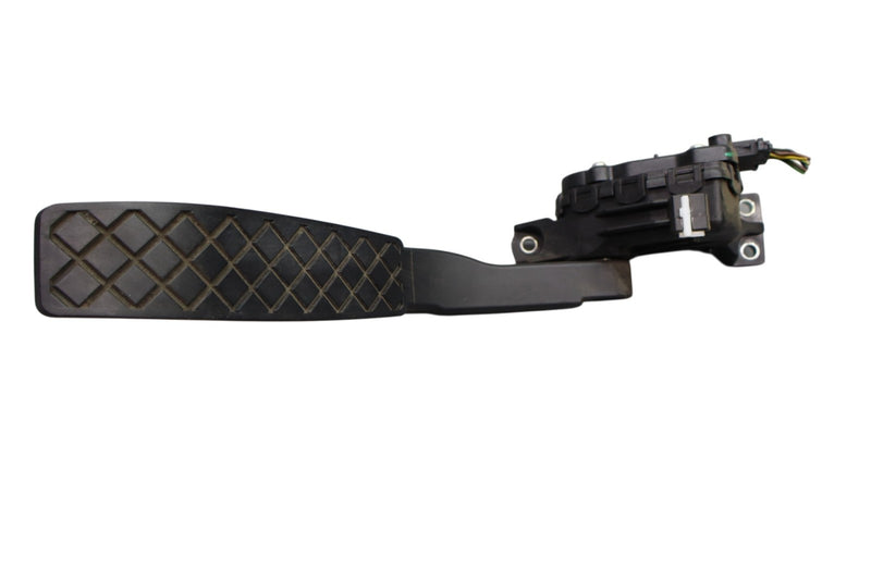 Load image into Gallery viewer, 11-17 Volkswagen VW Touareg Front Lower Gas Acceleration Pedal 7L0723507D Oem