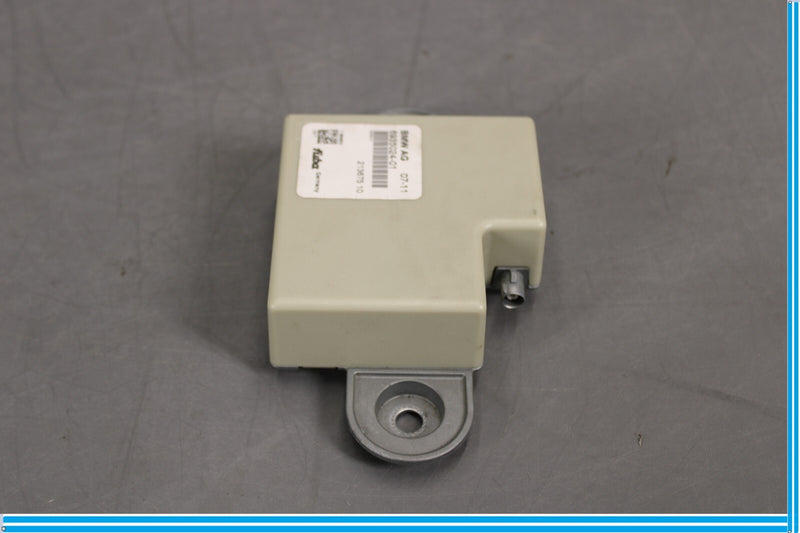 Load image into Gallery viewer, 09-15 BMW 750Li F01 F02 Antenna Amplifier Control Module Unit ECU Oem