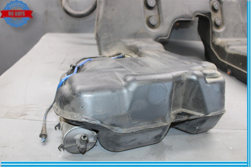 Load image into Gallery viewer, 03-10 Bentley Continental GT Coupe Fuel Gas Tank Assembly Oem