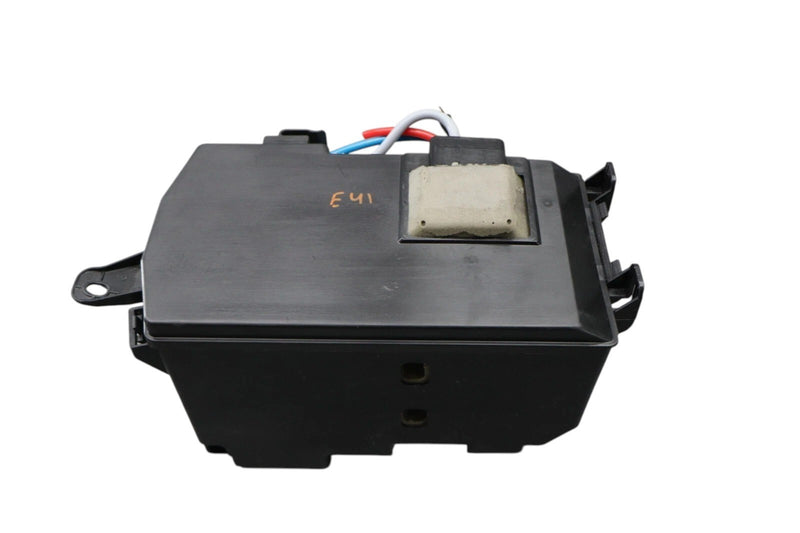 Load image into Gallery viewer, 12-18 Mercedes CLS550 CLS63 Front Dynamic Seat Vacuum Air Pump W/Cover OEM