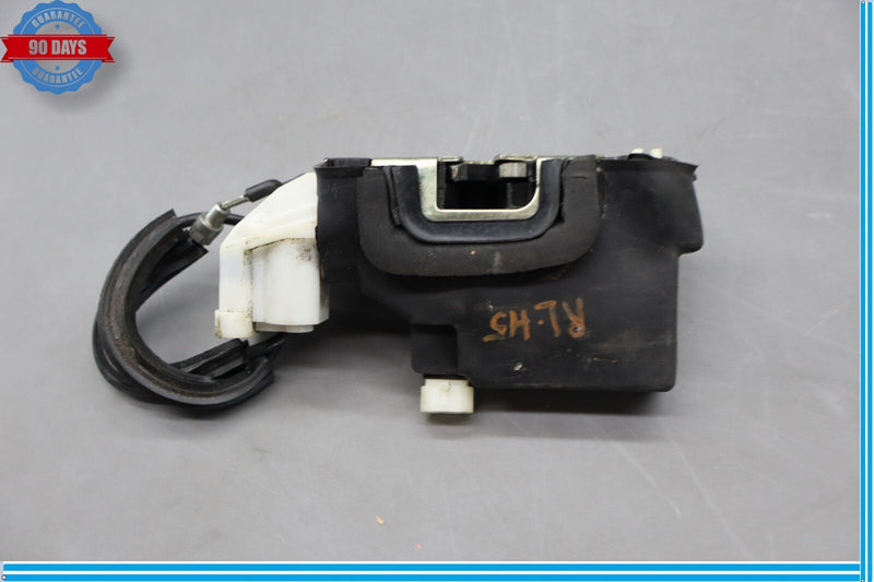 Load image into Gallery viewer, 03-13 Maserati Quattroporte M139 Rear Left Side Door Lock Latch Actuator Oem