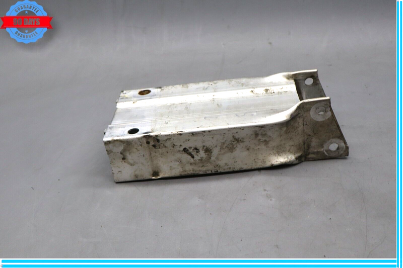 Load image into Gallery viewer, 08-14 Mercedes C250 W204 Front Left Bumper Reinforcement Impact Bracket Bar Oem