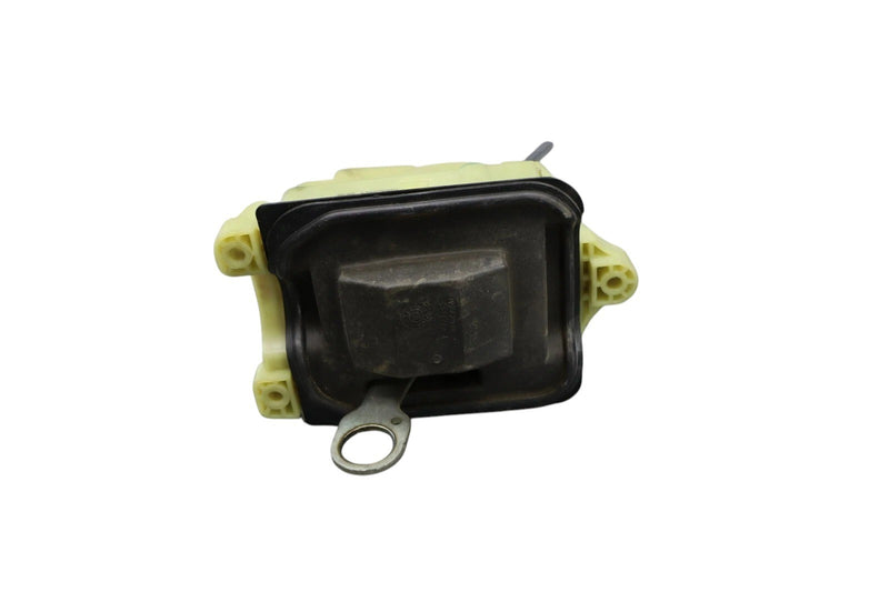 Load image into Gallery viewer, 08-14 Mercedes C250 C350 W204 Floor Gear Selector Shifter Box 2042677524 Oem