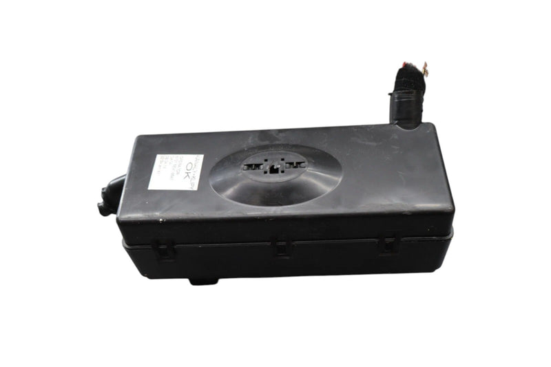 Load image into Gallery viewer, 14-17 Maserati Ghibli M157 Power Distribution Fuse Relay Box Switch Panel Oem