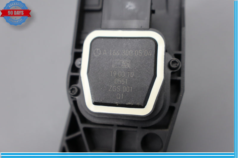 Load image into Gallery viewer, 06-13 Mercedes W164 ML350 GL450 Gas Throttle Pedal Accelerator 1643000504 Oem
