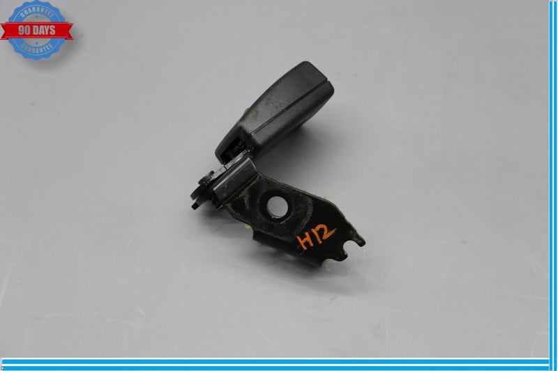 Load image into Gallery viewer, 10-17 Mercedes W207 E350 E550 Rear Left Side Seat Belt Seatbelt Buckle Oem
