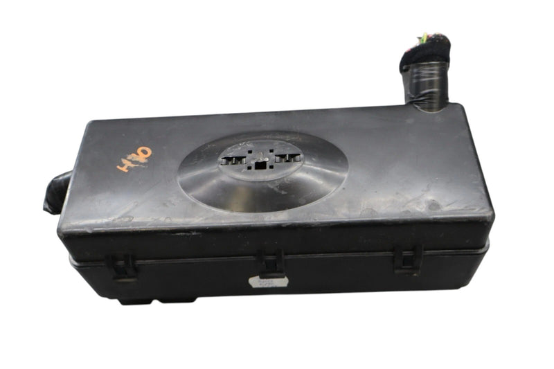 Load image into Gallery viewer, 14-21 Maserati Quattroporte Rear Trunk Fuse Relay Junction Box Panel Oem