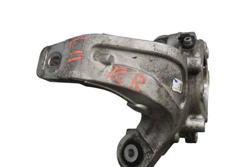 Load image into Gallery viewer, 17-23 Alfa Romeo Giulia Rear Right Passenger Side Wheel Spindle Knuckle Hub Oem