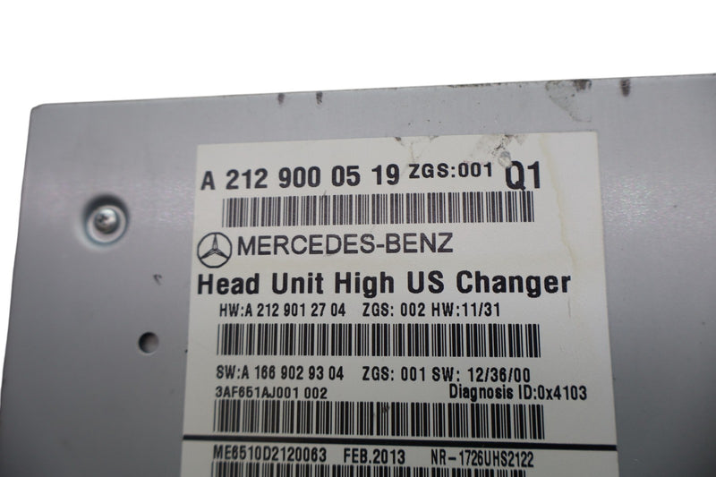 Load image into Gallery viewer, 10-13 Mercedes W212 E350 E550 CD Player Radio Navigation Command Head Unit Oem
