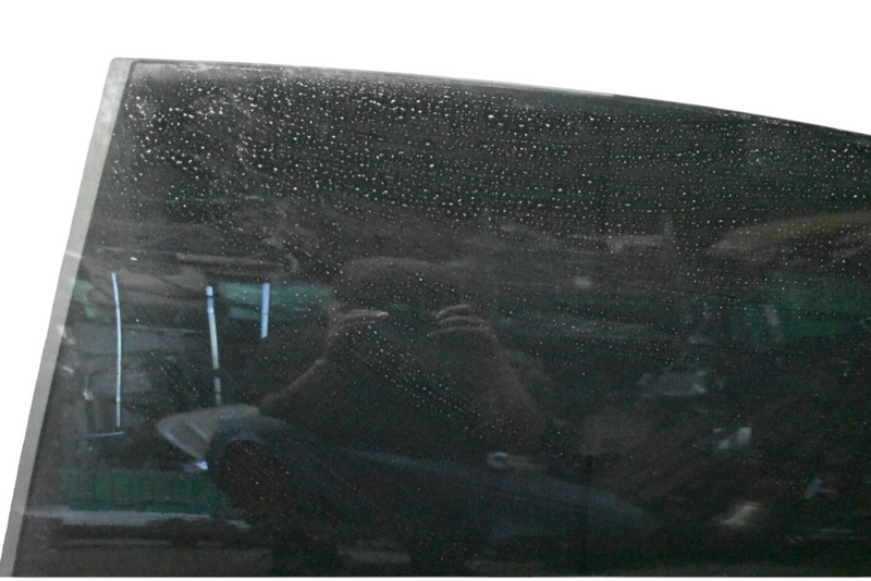 Load image into Gallery viewer, 03-13 Maserati Quattroporte Rear Left Side Door Window Auto Glass 83744800 Oem