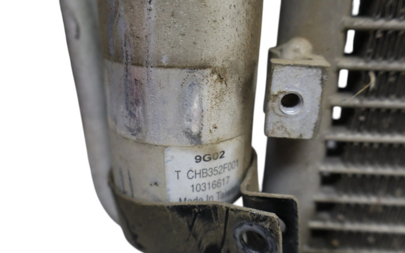 Load image into Gallery viewer, 06-10 Pontiac Solstice Engine Cooling Radiator AC Air A/C Condenser 10316617 Oem