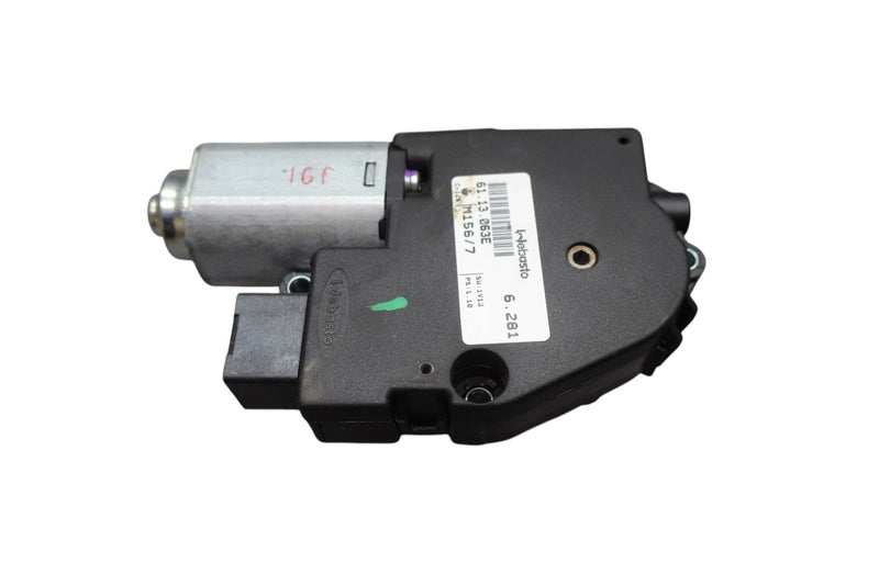 Load image into Gallery viewer, 14-17 Maserati Quattroporte Sunroof Panoramic Roof Window Regulator Motor Oem