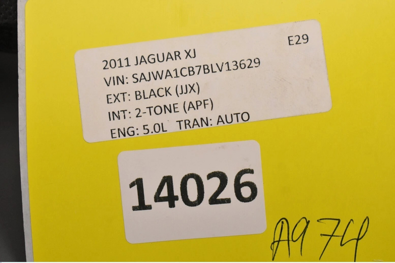 Load image into Gallery viewer, 10-18 Jaguar XJ XJL Front Right Passenger Side Seat Belt Buckle AW83F61202AD Oem