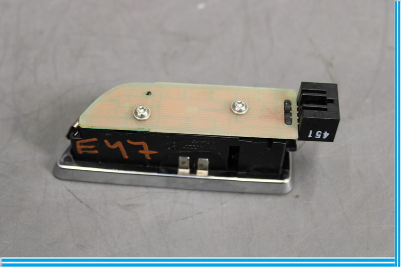 Load image into Gallery viewer, 11-17 Audi A8 Quattro Rear Right Interior Dome Reading Light Lamp Oem
