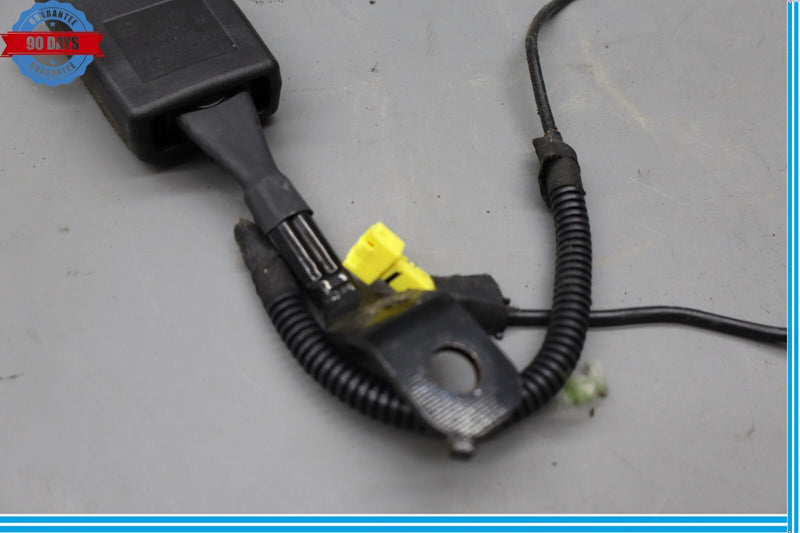 Load image into Gallery viewer, 12-19 Mercedes X166 GL450 GL550 Front Right Side Seat Belt Buckle Black Oem