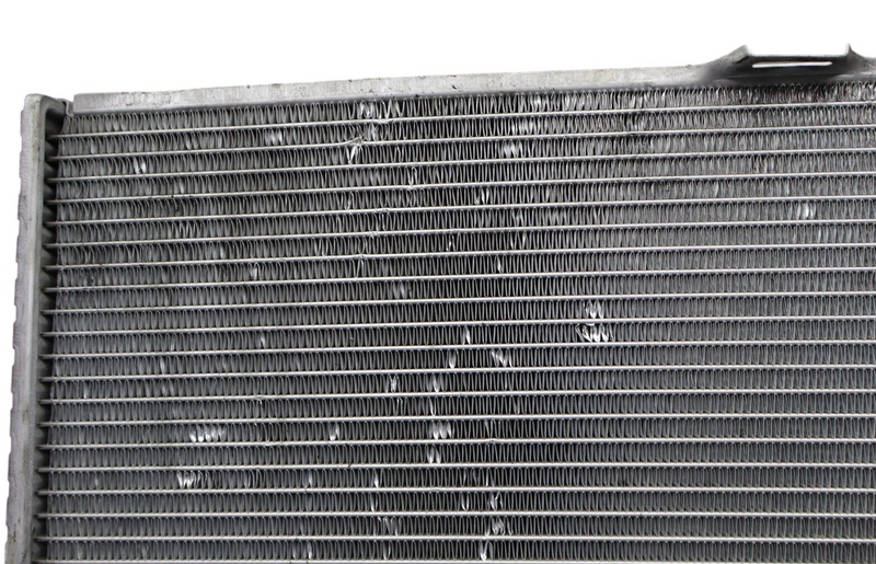 Load image into Gallery viewer, 10-14 Mercedes W216 CL550 CL600 Engine A/C Condenser Water Cooling Radiator Oem