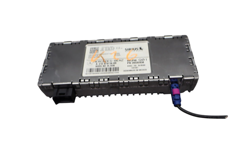 Load image into Gallery viewer, 10-20 Mercedes W218 CLS550 C250 E350 Sirius Satellite Radio Receiver Unit Oem