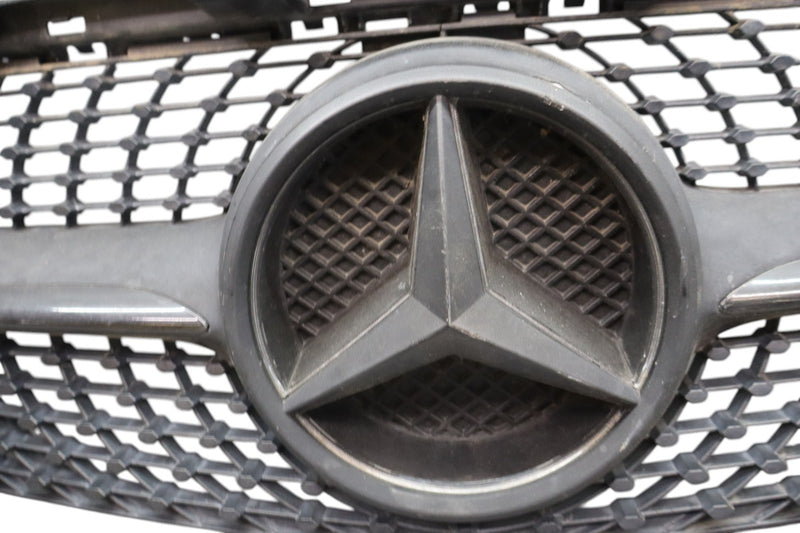 Load image into Gallery viewer, 14-18 Mercedes C-Class CLA250 Front Center Bumper Grille A0008880060 Oem