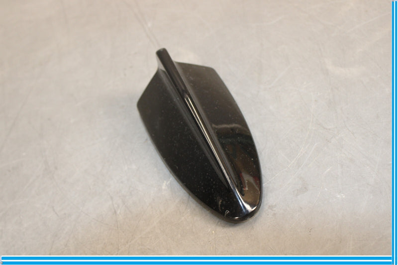 Load image into Gallery viewer, 07-13 BMW X5 E70 Rear Roof Shark Fin Antenna Cover Black 018639 Oem