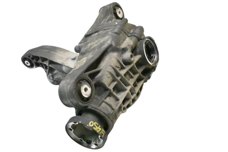 Load image into Gallery viewer, 06-13 Mercedes X164 GL450 ML550 Front Differential Axle Carrier Diff AWD OEM