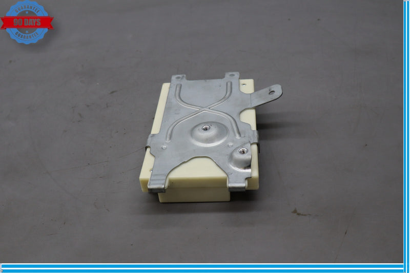 Load image into Gallery viewer, 10-17 Mercedes W204 C250 C350 Keyless Go Entry Control Module 1729007900 Oem