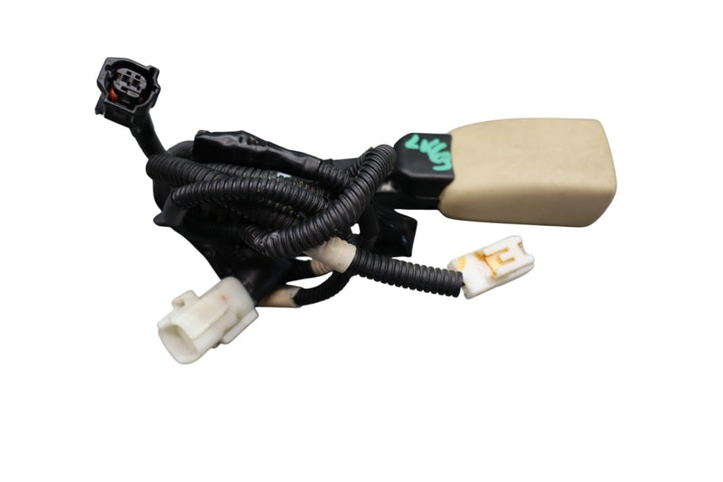 Load image into Gallery viewer, 06-11 Lexus GS350 GS430 Front Right Passenger Side Seat Belt Buckle Oem