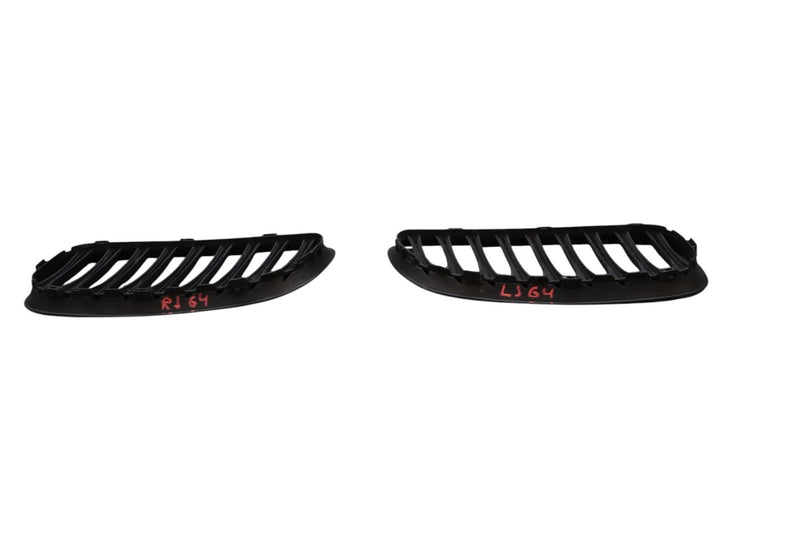 Load image into Gallery viewer, 03-08 BMW Z4 E85 E86 Front Left and Right Bumper Kidney Grille Grill Pair Oem